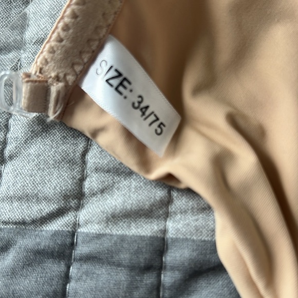 Adjustable Bra - Picture 3 of 3